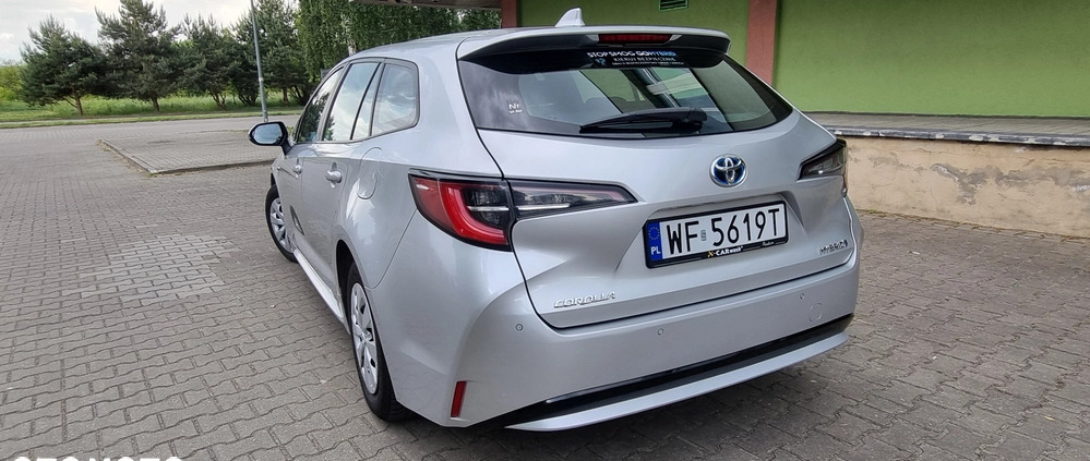 Toyota Corolla cena 64999 przebieg: 149000, rok produkcji 2019 z Radom małe 379